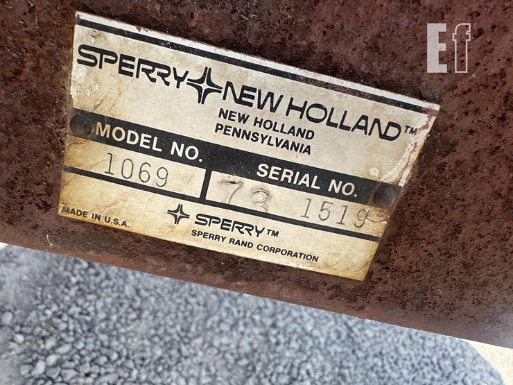 new-holland-1069-image-4