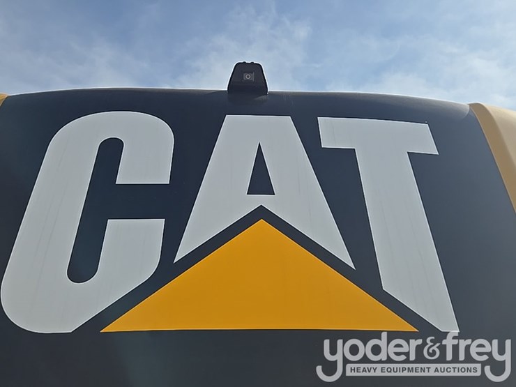 2017-caterpillar-336fl-image-92