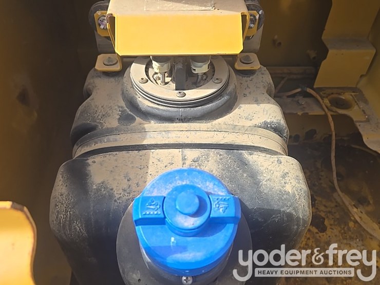 2017-caterpillar-336fl-image-65