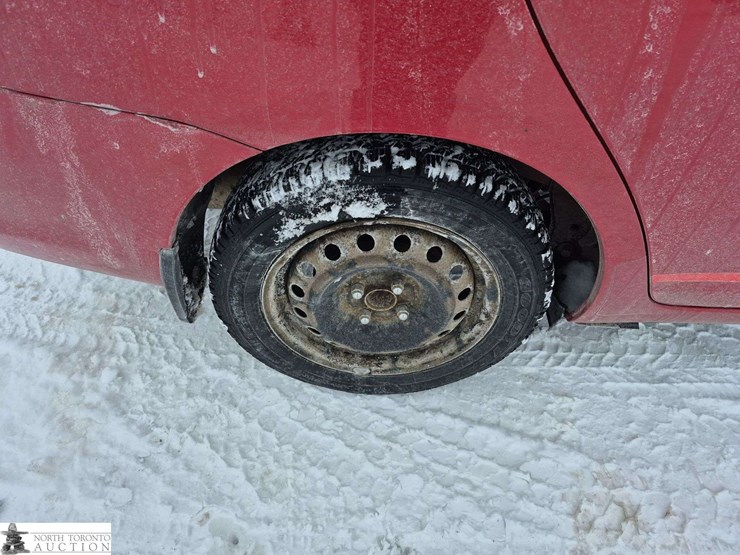 2009-toyota-yaris-base-4dr-sedan-4a-image-24