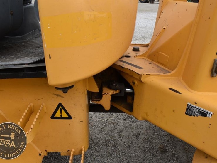 2015-volvo-l30g-image-17