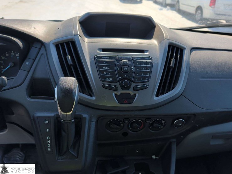 2016-ford-transit-image-13