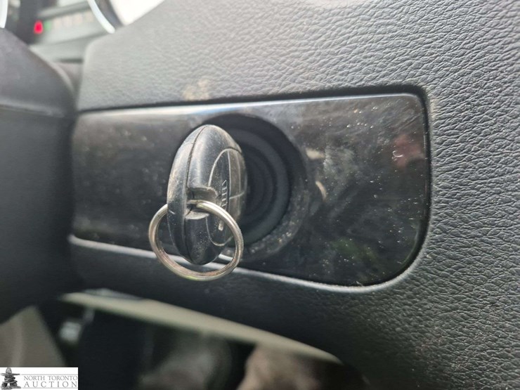 2017-dodge-grand-caravan-sxt-image-14