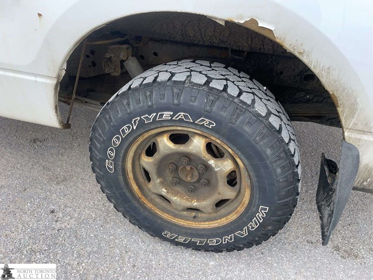 2014-ford-f150-image-25