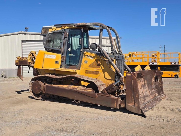 2008-deere-750j-image-2