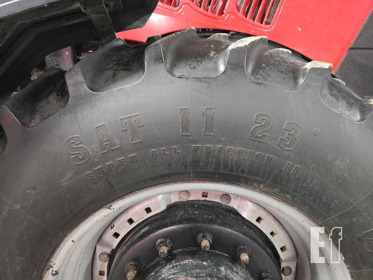 case-ih-magnum-245-image-24