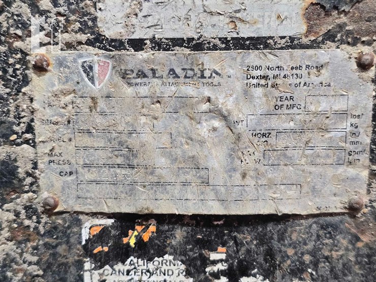 2020-jcb-3ts-8t-image-13