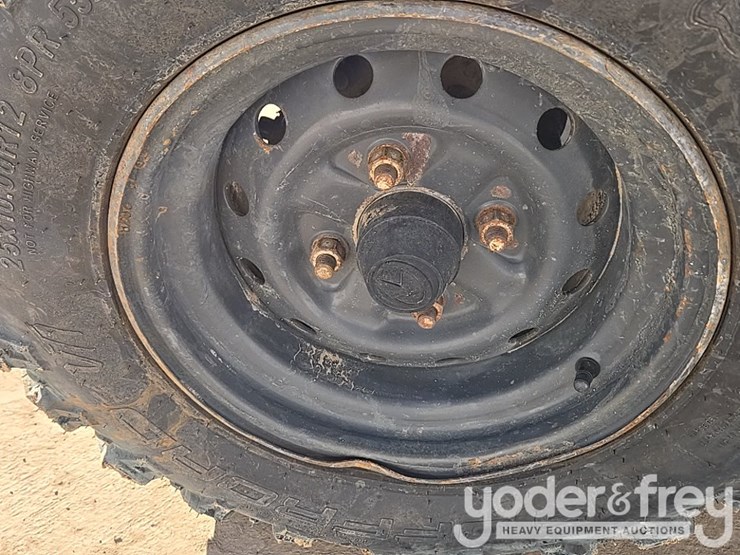 2018-kubota-rtvx1140-image-17