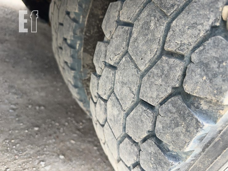 2005-kenworth-t800-image-52