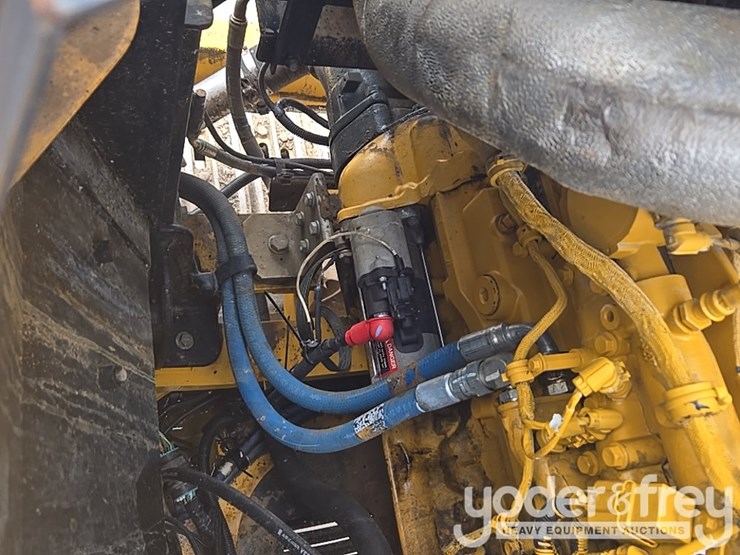 2017-deere-210g-lc-image-89