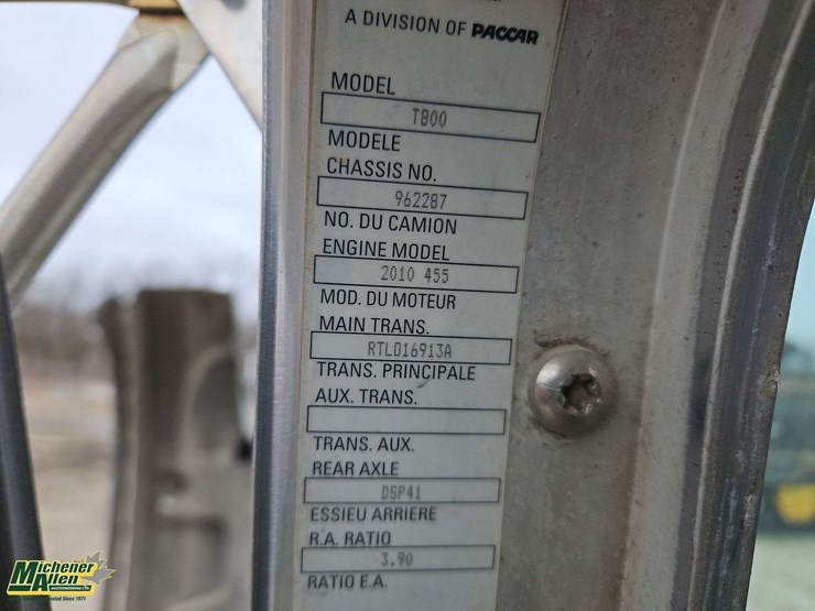 2013-kenworth-t800-image-36