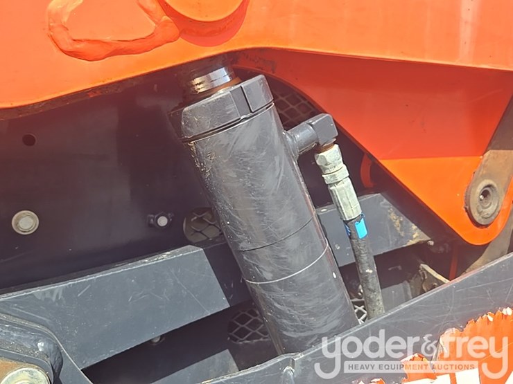 2021-kubota-svl75-2-image-31