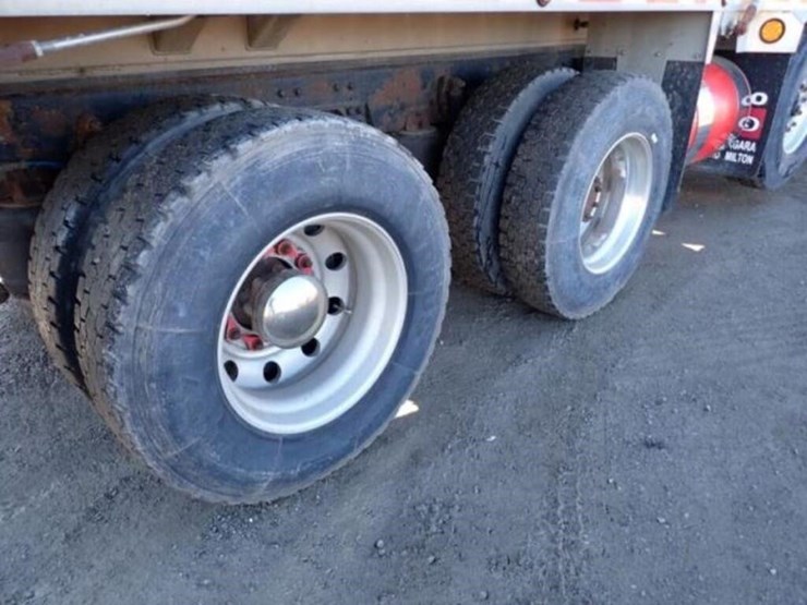 2013-kenworth-t800-image-62