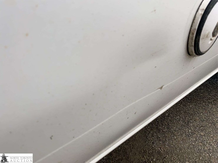 2009-ford-cargo-image-28