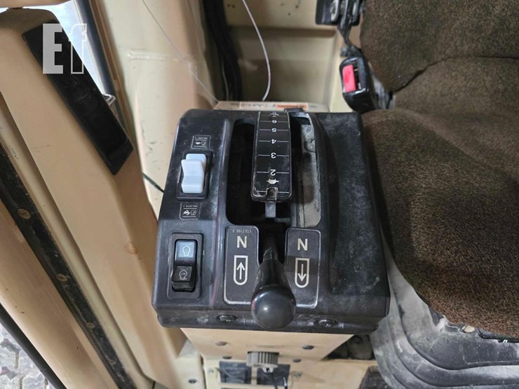 2006-caterpillar-143h-image-24