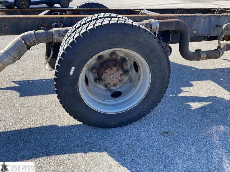 2017-international-durastar-4300-image-22