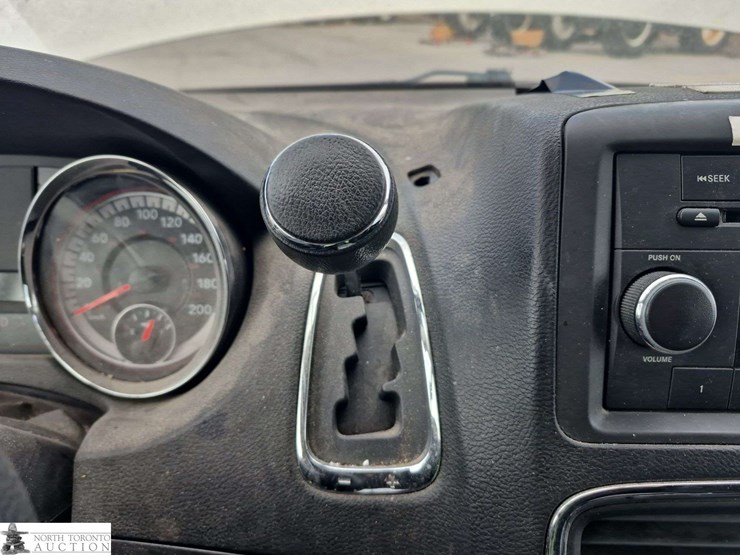 2012-ram-c/v-image-20