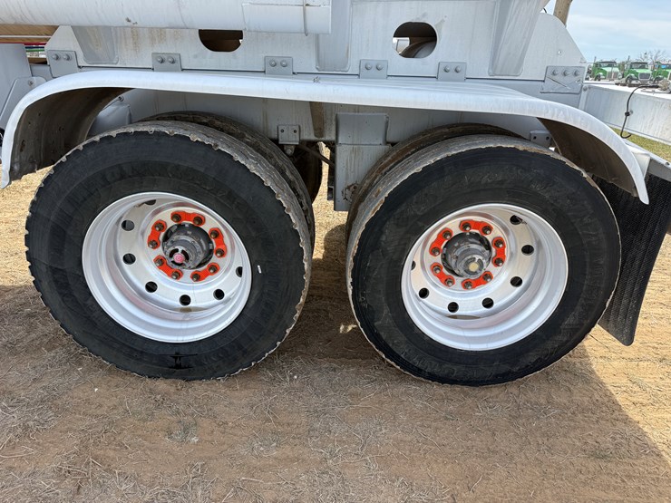 2007-heil-trailer-image-14