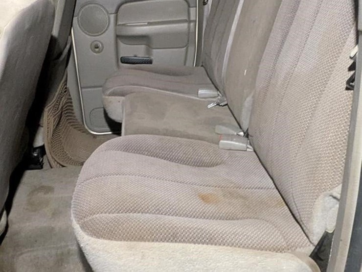 2003-dodge-2500-image-6