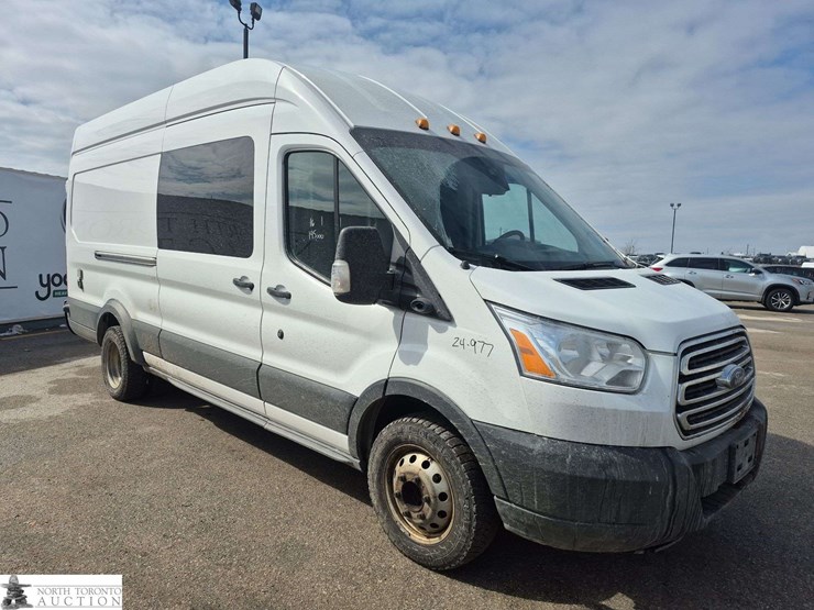 2016-ford-transit-image-3