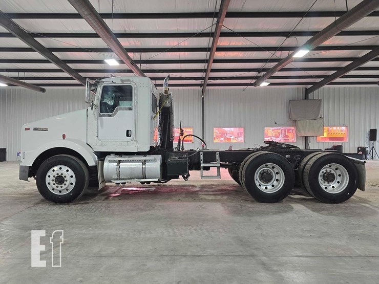 2008-kenworth-t800-image-5