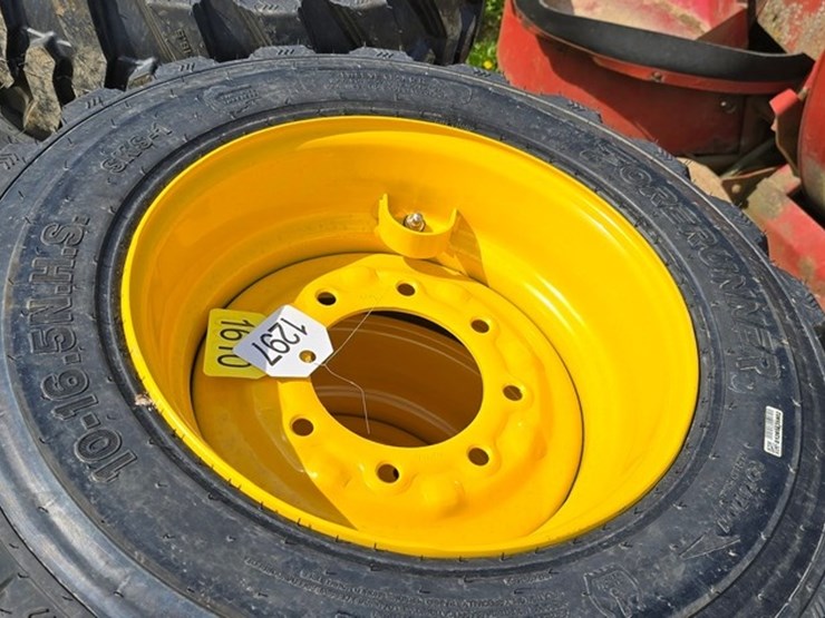 new-holland-8-image-4