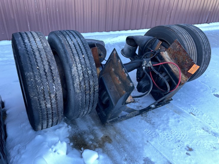 #3944-•-dual-wheel-tag-axle-image-3