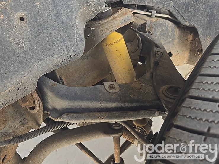 2002-chevrolet-silverado-2500hd-image-19