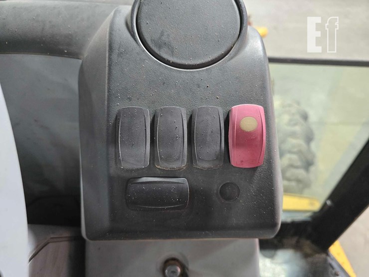 2006-caterpillar-416e-image-21