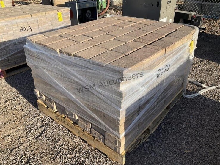 pallet-of-stone-pavers-image-4