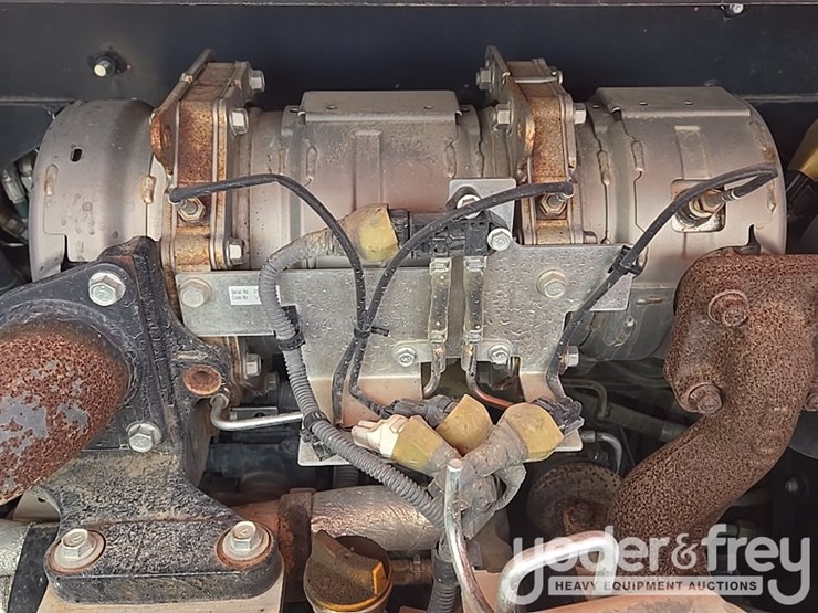 2020-kubota-svl65-2-image-45