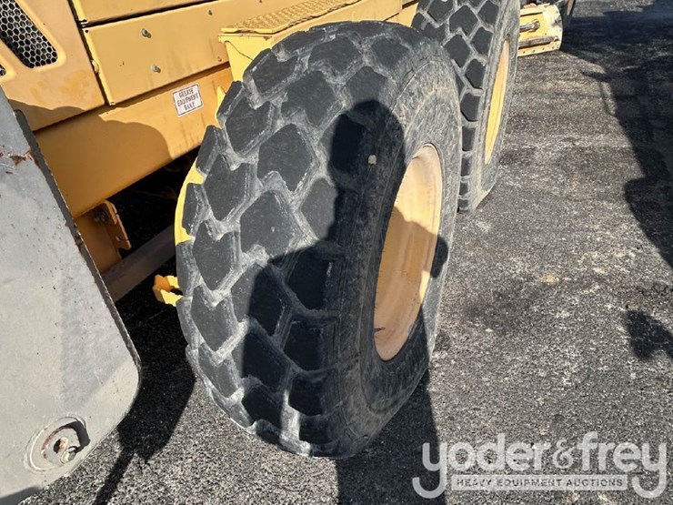 2008-volvo-g940-image-19