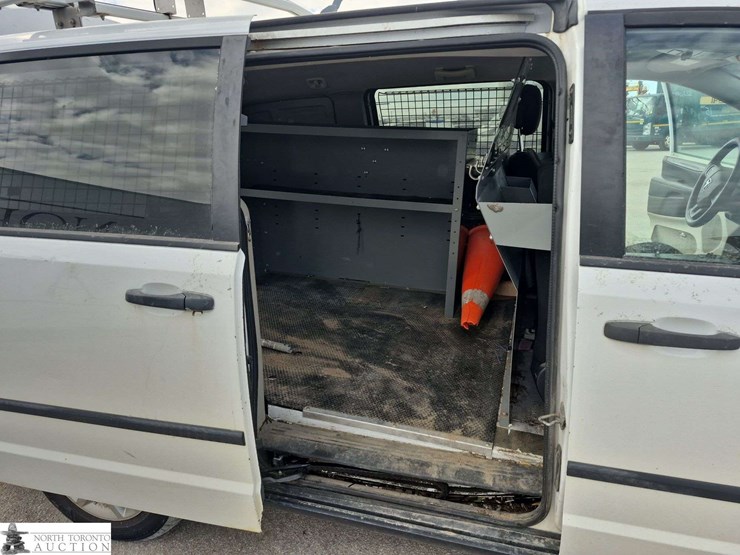 2015-ram-c/v-image-15