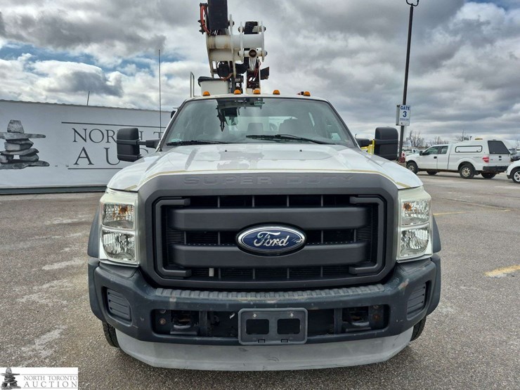 2011-ford-f550-image-2