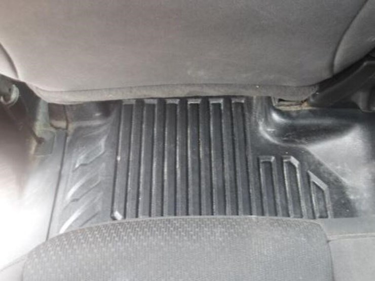 2023-chevrolet-1500-image-28