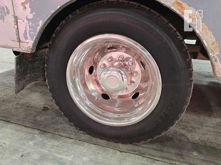 2007-ford-f550-image-21