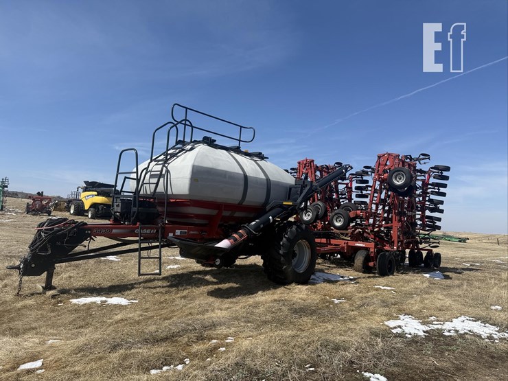 2011-case-ih-3430-image-7