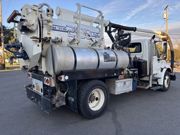 2009-vactor-2100-image-4