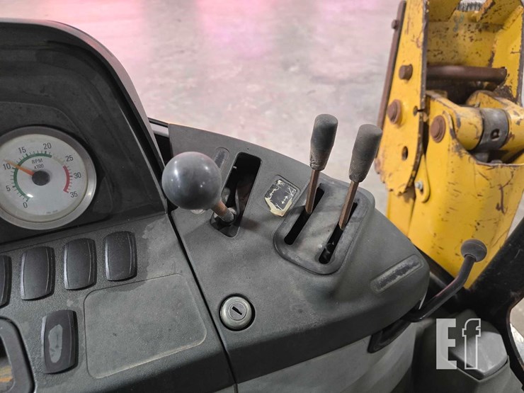 2008-caterpillar-416e-image-28