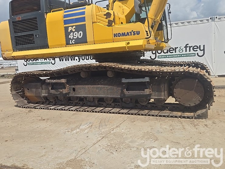 2015-komatsu-pc490-lc-11-image-16