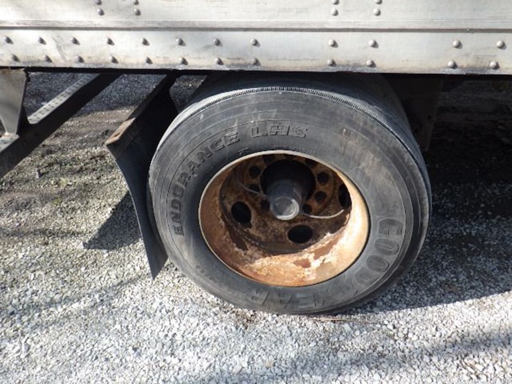 2015-strick-van-image-10