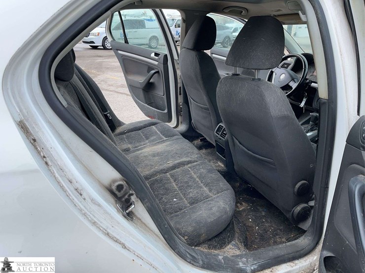 2009-volkswagen-jetta-comfortline-4dr-sedan-6a-image-17