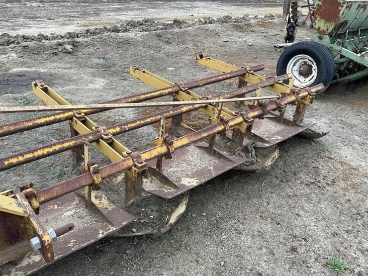 marvin-3-pt-6-row-30"-bed-shaper-image-10