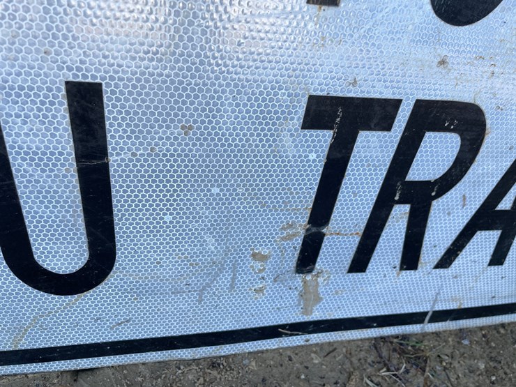 #3928-•-(2)-metal-retired-road-signs-image-9