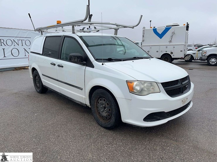 2014-ram-c/v-image-3