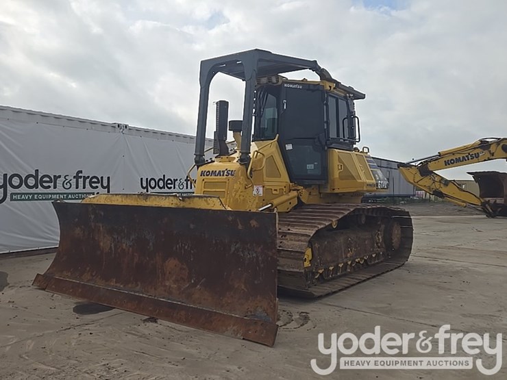 2014-komatsu-d61px-23-image-1