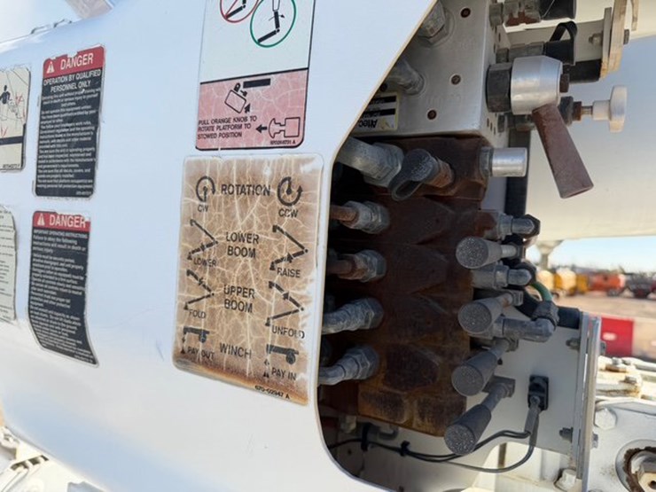 2010-international-workstar-7400-image-6