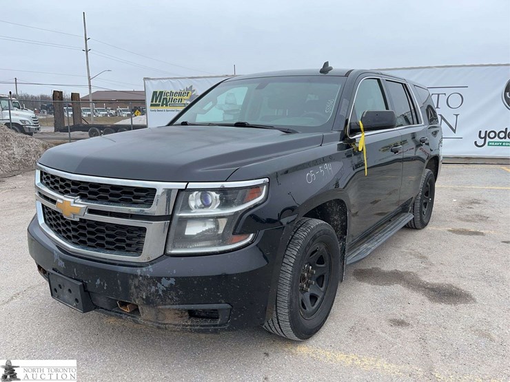 2016-chevrolet-tahoe-image-1