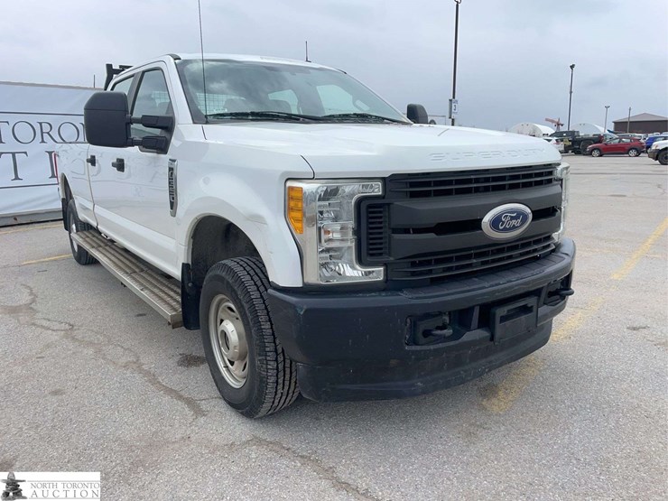 2017-ford-f350-image-3