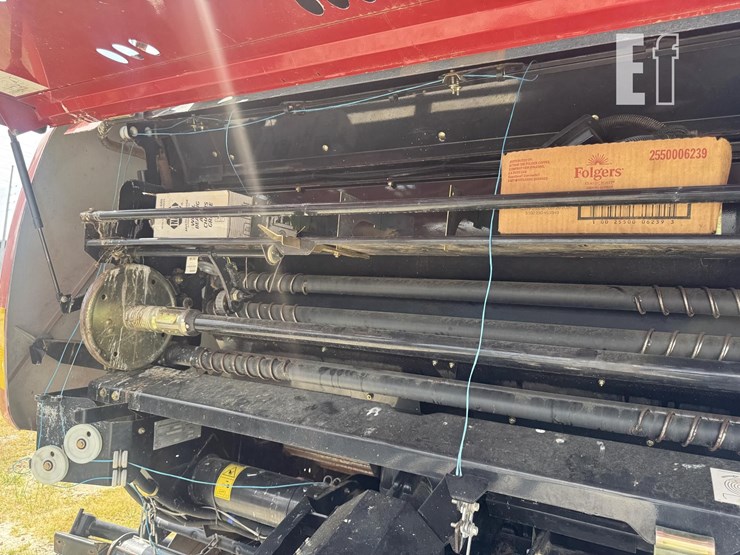 2018-case-ih-rb565-image-12